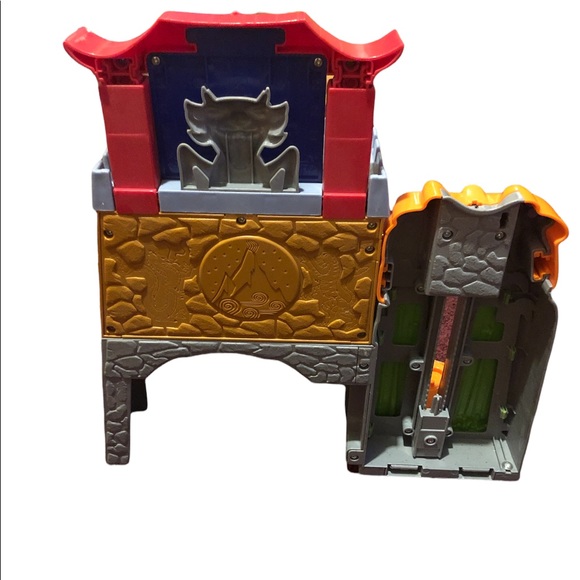 Night Ninja Fortress with Figures - Picture 3 of 3